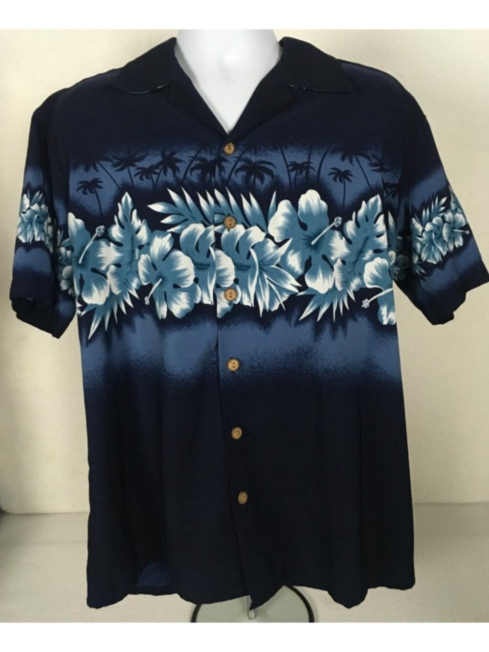 Kennington Button Down Shirt Size L Blue White Tropical Flowers Short Sleeves